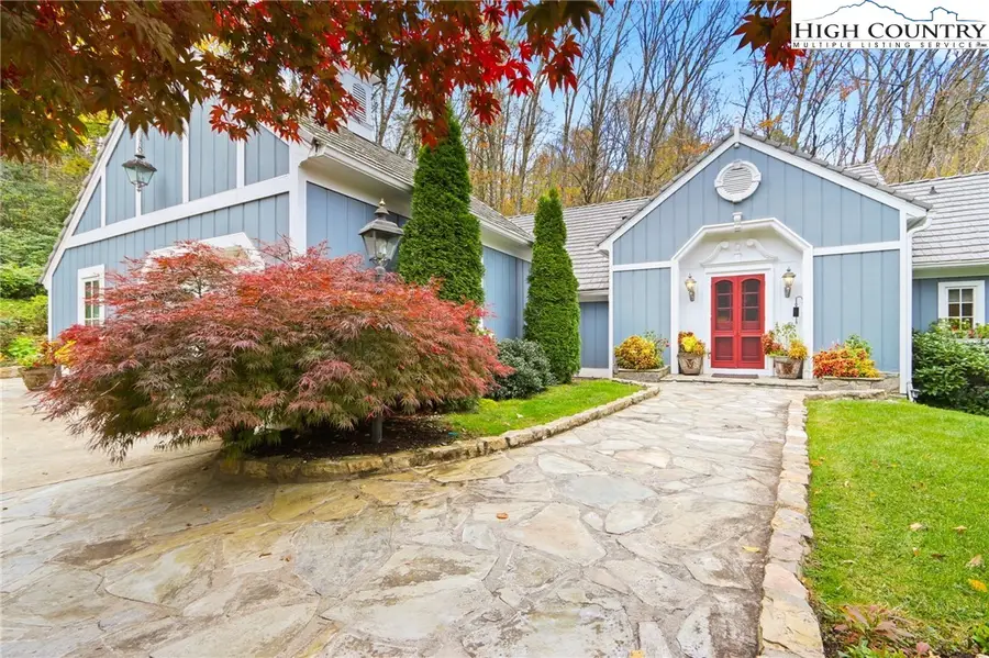 109 Rockbrook Court, Banner Elk, NC 28604 - Image #2