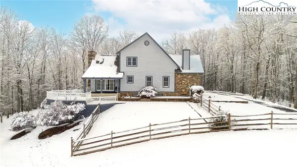 559 Brownstone Lane, Crumpler, NC 28617