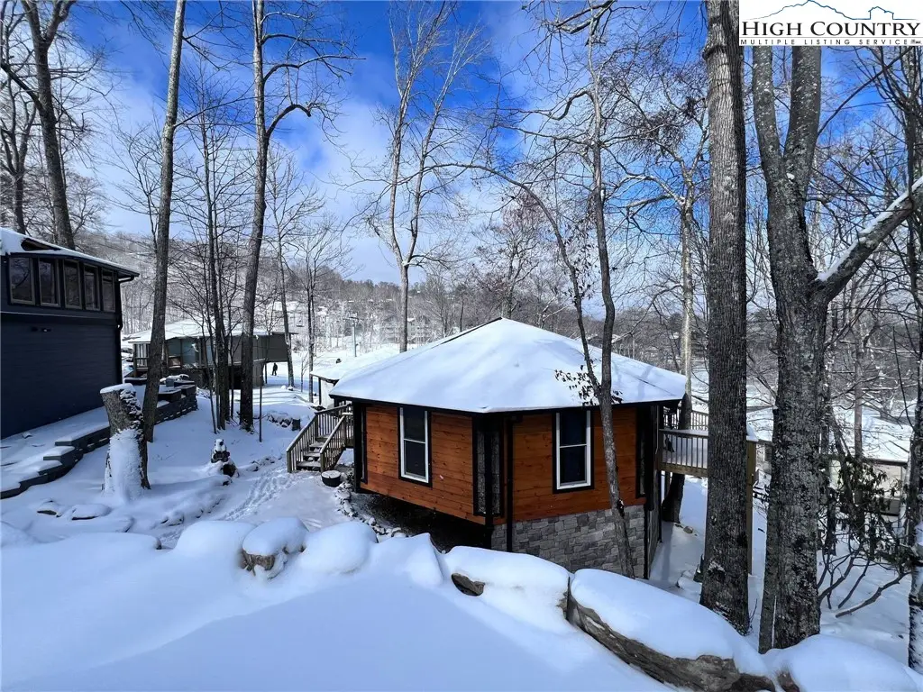 528 Briarcliff Road, Sugar Mountain, NC 28604 - Image #1