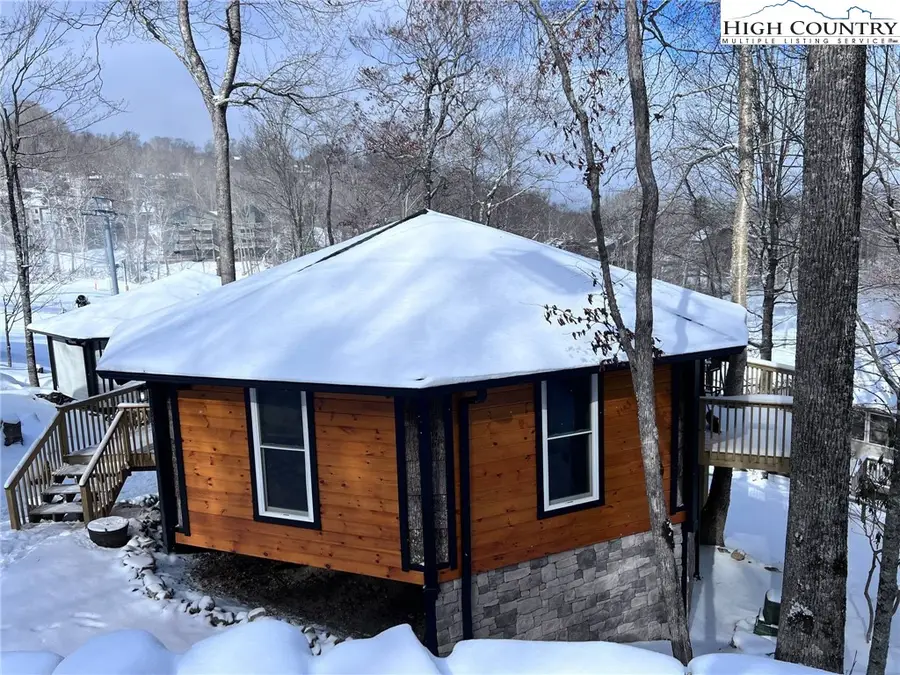 528 Briarcliff Road, Sugar Mountain, NC 28604 - Image #2