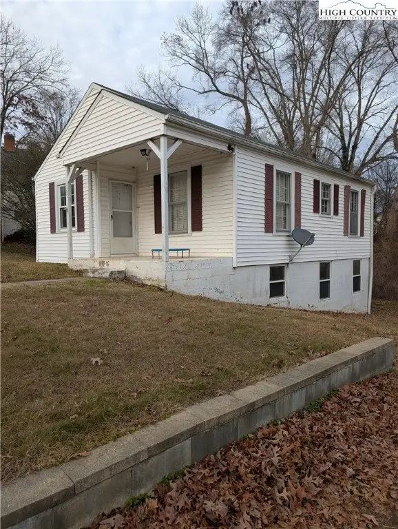 165 Harris Avenue, Elkin, NC 28621 - Image #2