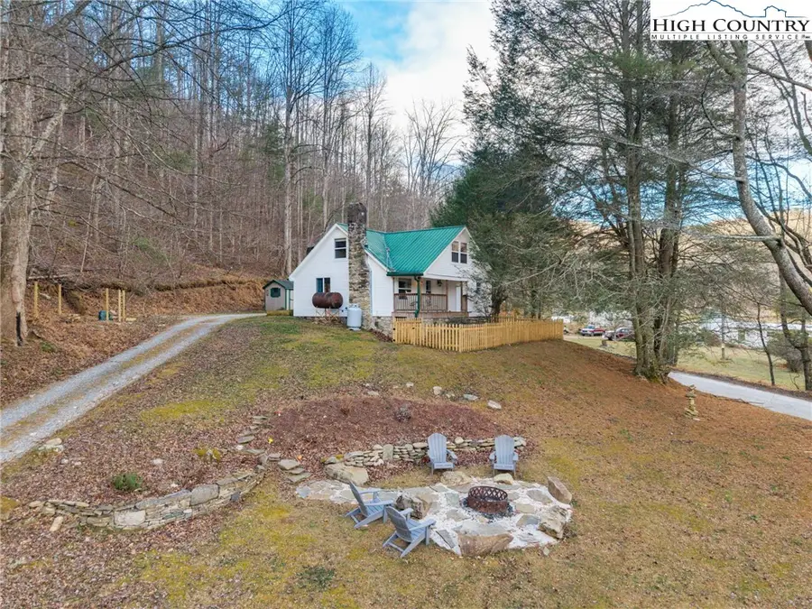 295 Jakes Mountain Road, Deep Gap, NC 28618 - Image #2