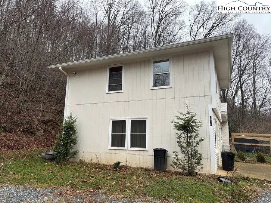 206 Bryant Combs Road, Sugar Grove, NC 28679 - #3