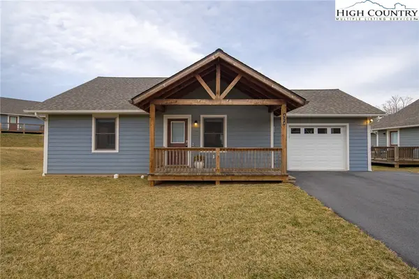 424 Townhomes Place, Boone, NC 28607