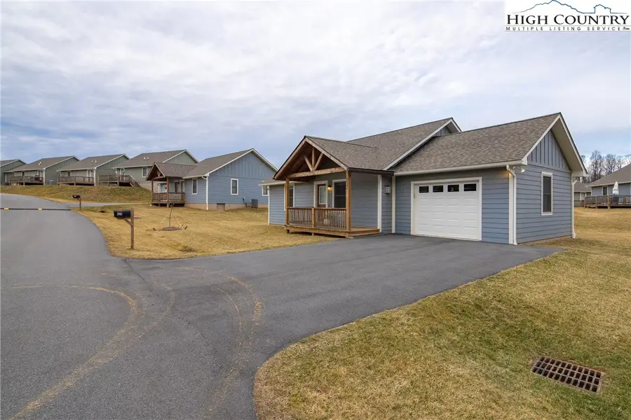 424 Townhomes Place, Boone, NC 28607 - Image #2