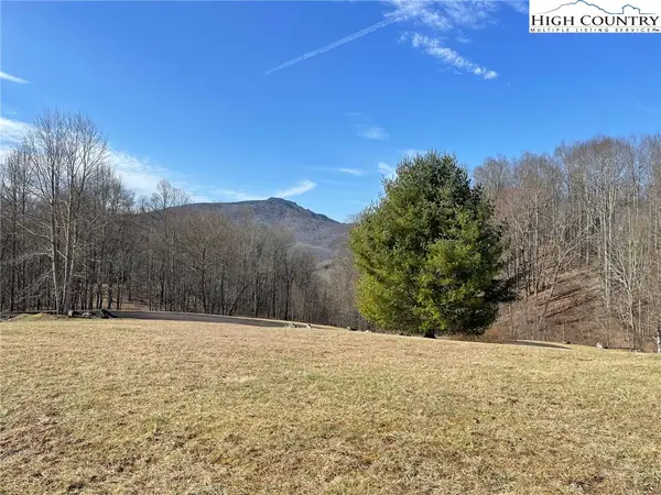 6 Jackson Ridge Road, Boone, NC 28607