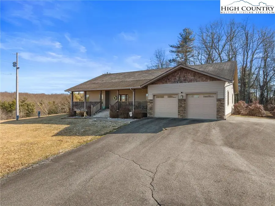 457 Pritchard Road, Newland, NC 28657 - Image #3