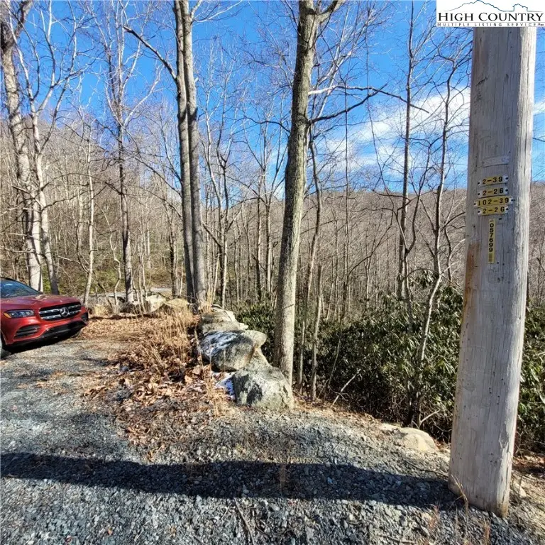 253 Poplar Road, Beech Mountain, NC 28604 - Image #1