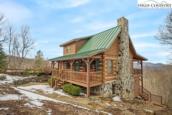 126 Rock Spring Circle, Sugar Mountain, NC 28604