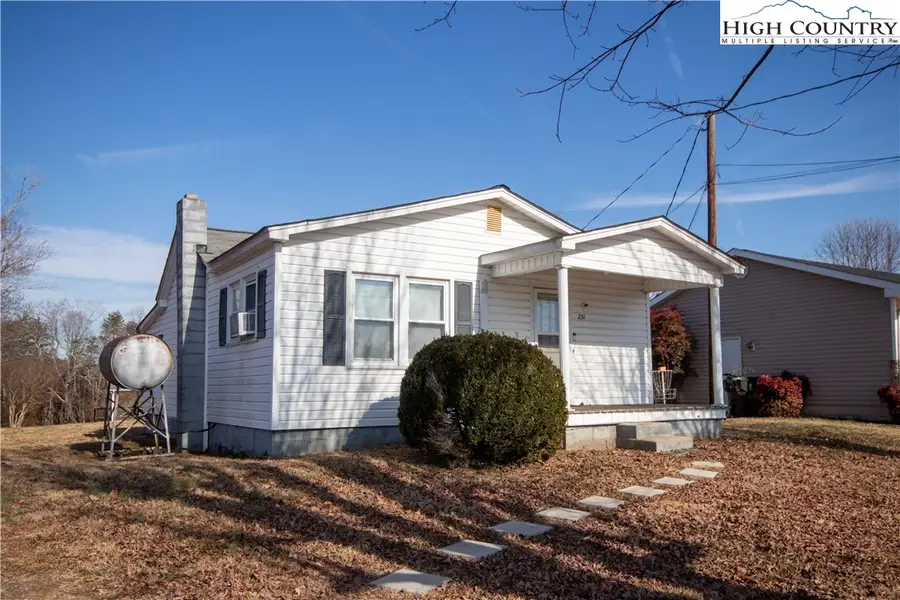 231 Cedar Valley Road, Hudson, NC 28638 - Image #3