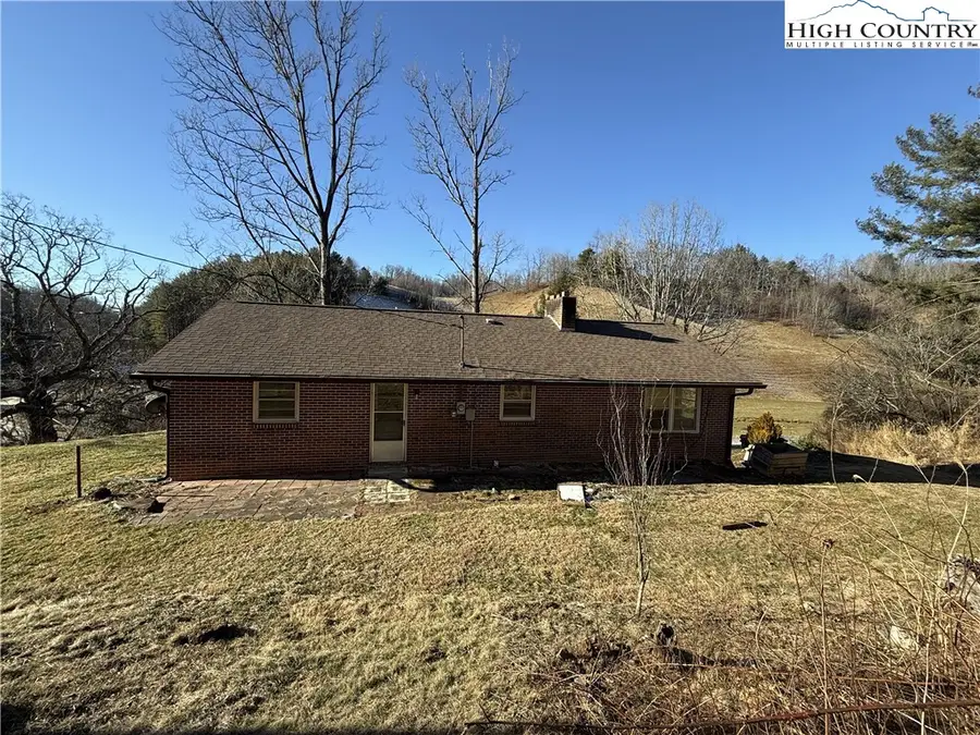 288 Sussex Road, Grassy Creek, NC 28631 - Image #3