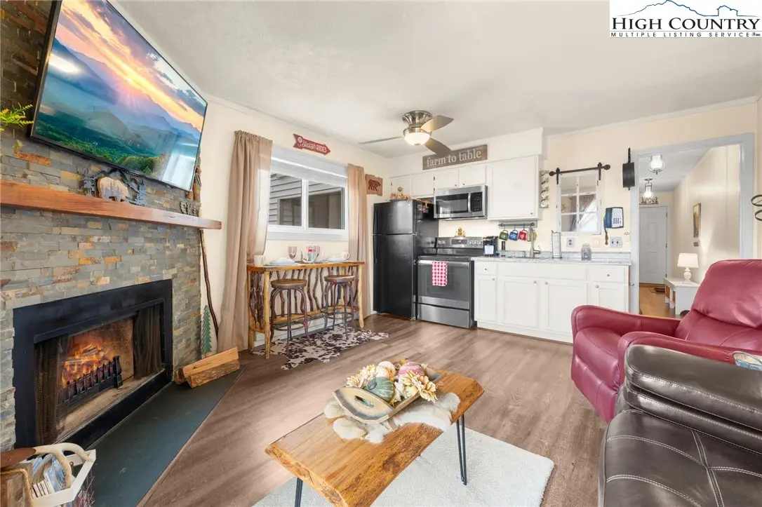 301 Pinnacle Inn Road #3304A, Beech Mountain, NC 28604 - Image #1