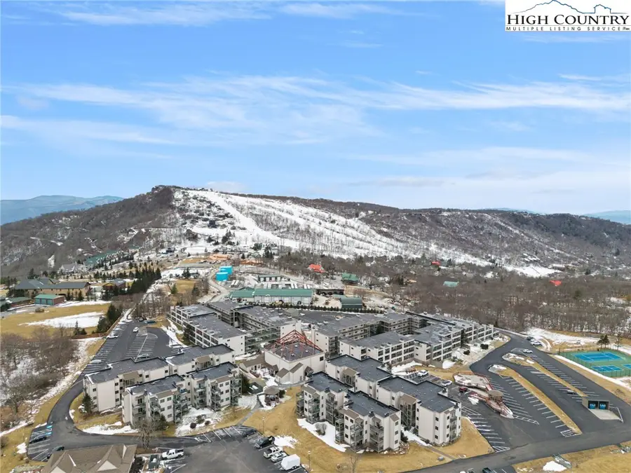 301 Pinnacle Inn Road #3304A, Beech Mountain, NC 28604 - Image #2