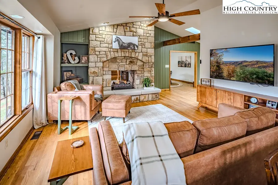 281 Old Hartley Road, Banner Elk, NC 28604 - Image #3