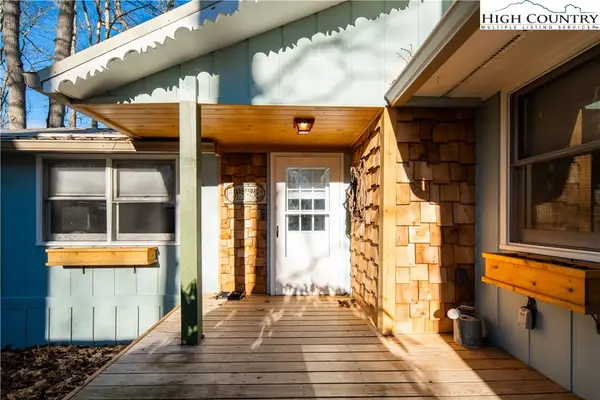 421 Windridge Road, Newland, NC 28657