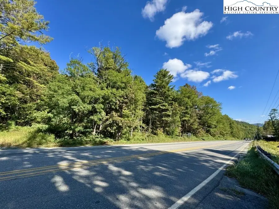 5221 Nc Highway 105, Banner Elk, NC 28604 - Image #2