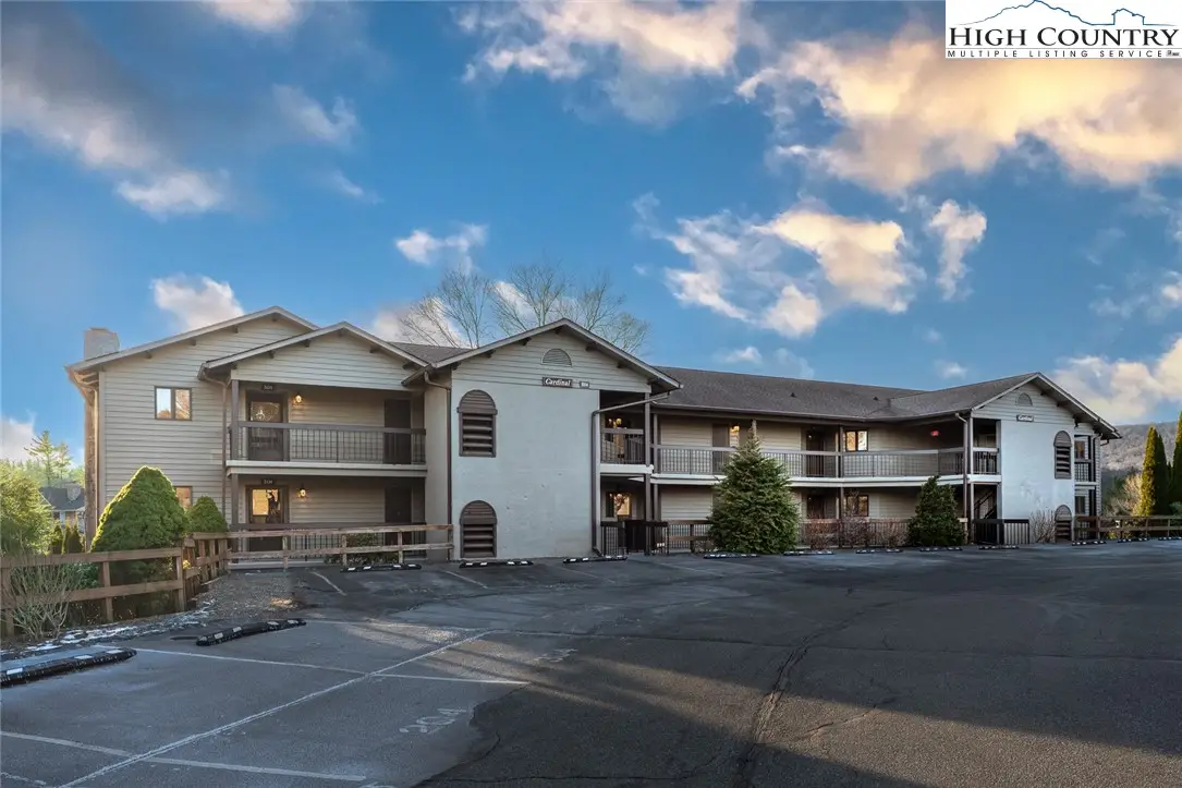 884 Chetola Lakes Drive #302 Cardinal Bldg., Blowing Rock, NC 28605 - #1