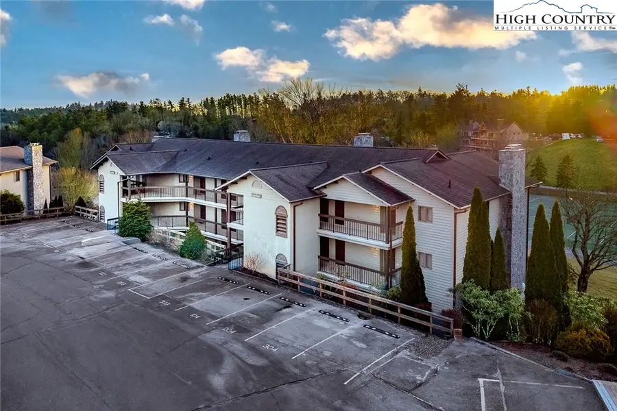 884 Chetola Lakes Drive #302 Cardinal Bldg., Blowing Rock, NC 28605 - #3