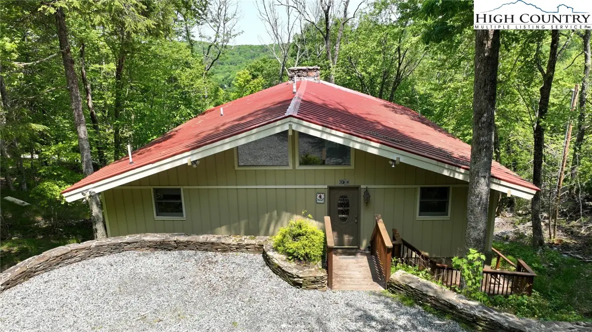 216 Lake (+ 2 Lots) Road, Beech Mountain, NC 28604 - #1