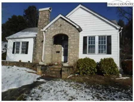 402 W Main Street, Wilkesboro, NC 28697