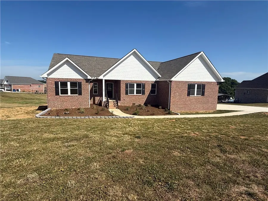 130 Oak Pointe Lane, Wilkesboro, NC 28697 - #3