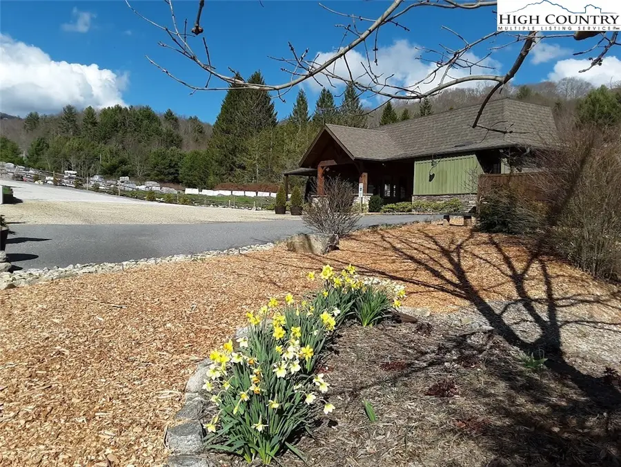 444 S Beech Mountain Parkway, Banner Elk, NC 28604 - #3
