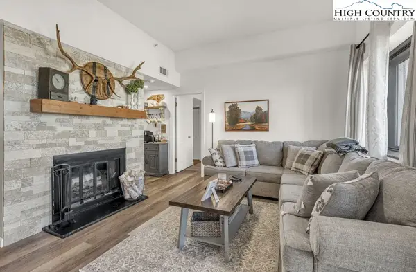 303 Sugar Top Drive #2401, Sugar Mountain, NC 28604