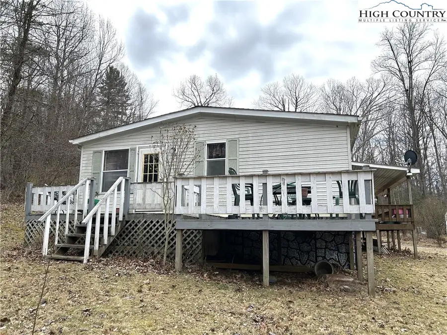 223 Poplar Lane, Lansing, NC 28643 - #2