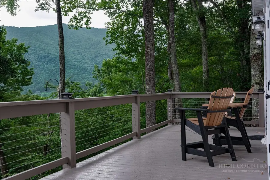 280 Isle Of Skye, Banner Elk, NC 28604 - #2