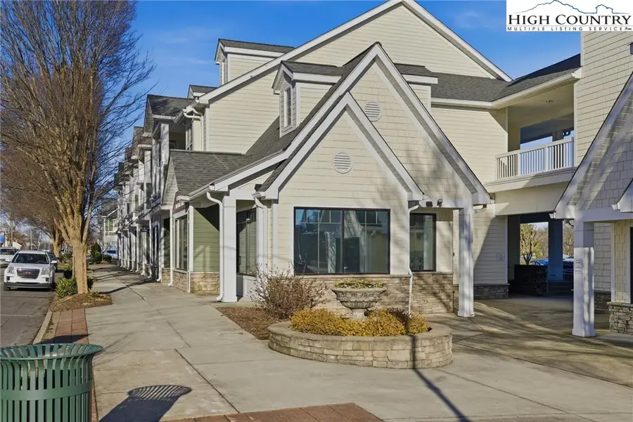 406 E Union Street #B, Morganton, NC 28655 - #3