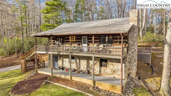 214 Deer Ridge Road, Crumpler, NC 28617