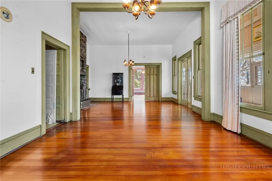 334 Chestnut Circle, Blowing Rock, NC 28605 - #3