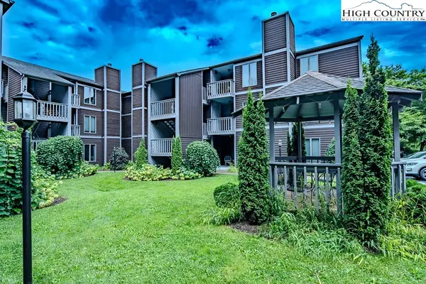 148 Royal Oaks Drive #221, Blowing Rock, NC 28605