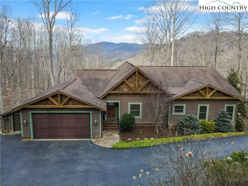 637 Ontario Ridge, Boone, NC 28607 - #1