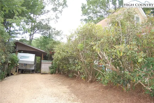 158 Trillium Road, Linville, NC 28646