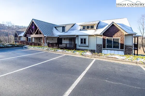 162-F Red Deer Run #Unit F, Banner Elk, NC 28604