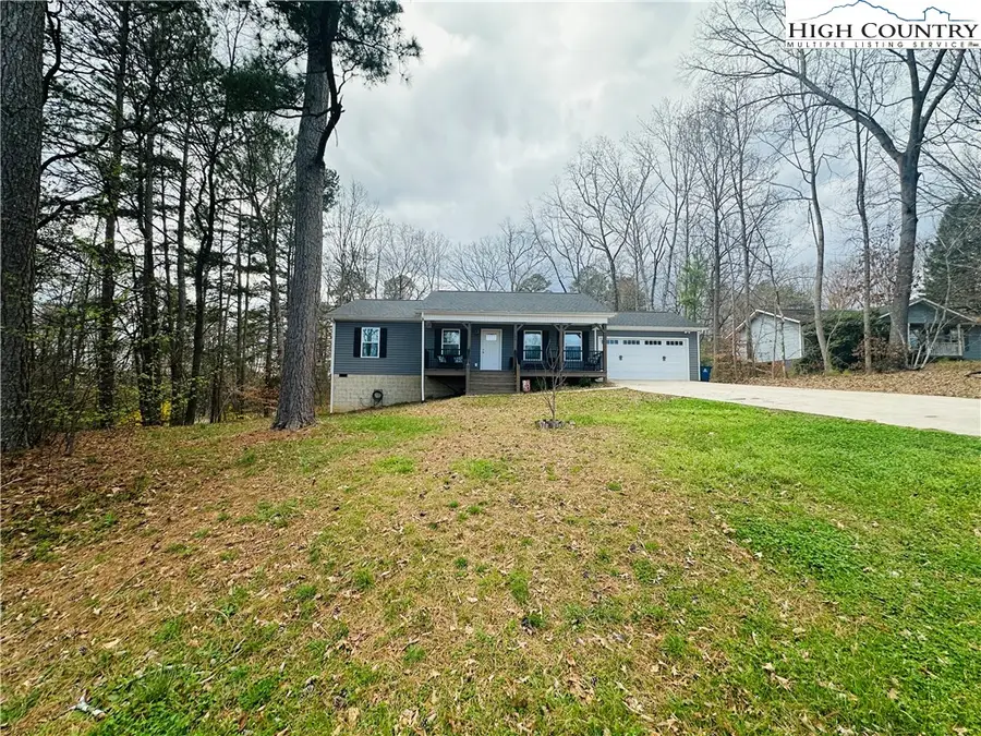 192 Crestwood Loop, Taylorsville, NC 28681 - #3