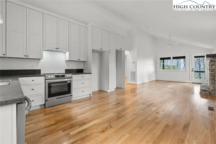 202 Chinkapin Ridge, Seven Devils, NC 28604 - #2