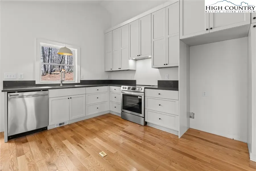 202 Chinkapin Ridge, Seven Devils, NC 28604 - #3