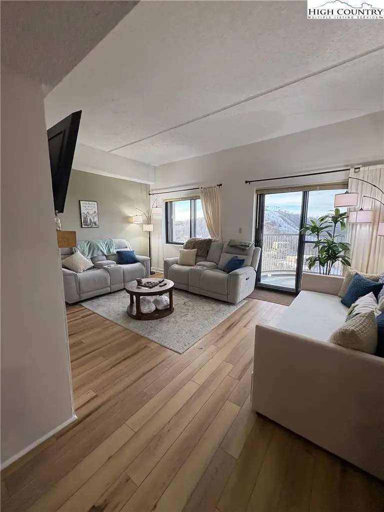 303 Sugar Top Drive #2301, Sugar Mountain, NC 28604 - #1