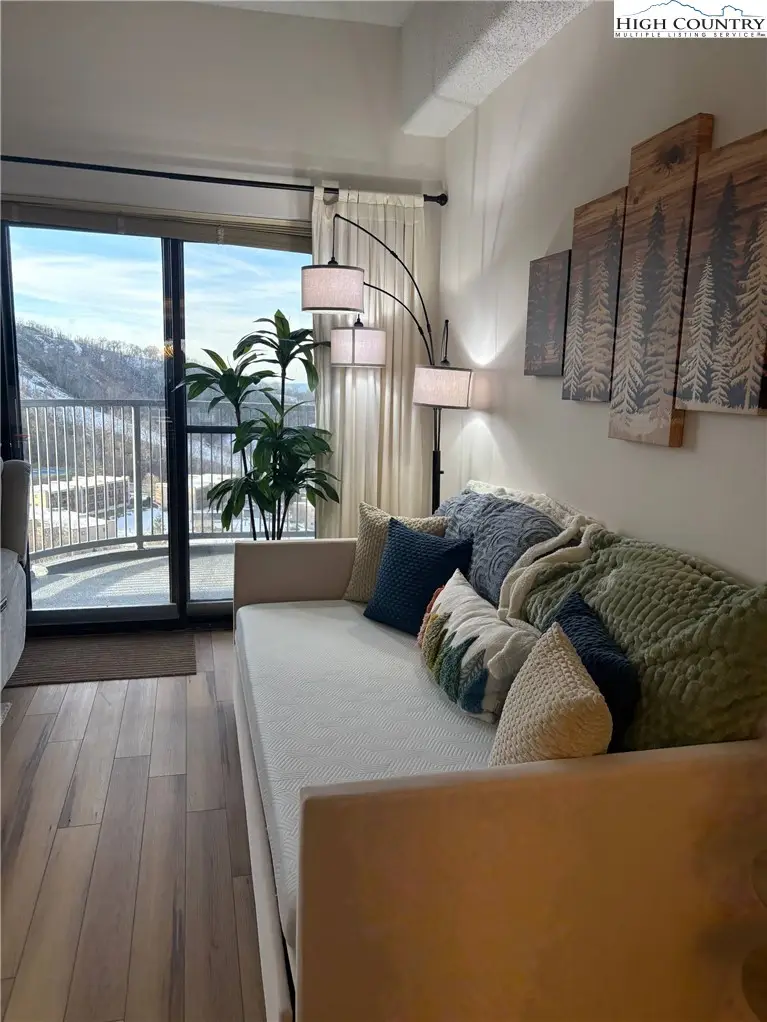 303 Sugar Top Drive #2301, Sugar Mountain, NC 28604 - #2