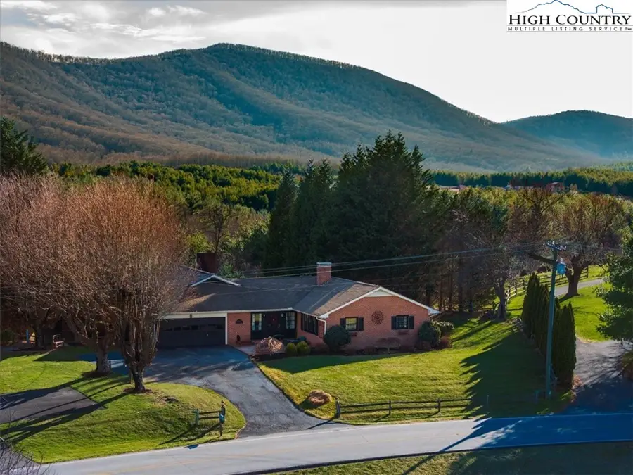 438 Glade Valley Road, Glade Valley, NC 28627 - #2