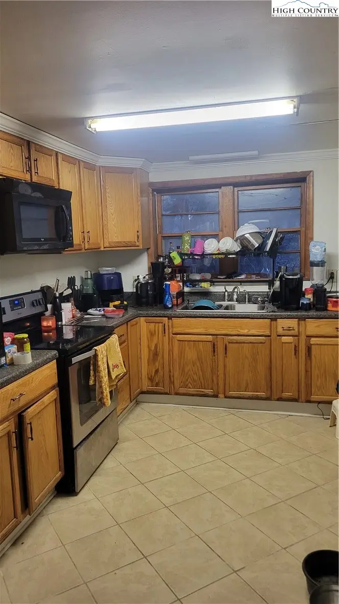 633 Cranberry Street, Newland, NC 28657 - #3