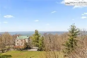 101 Courtside Lane #A5, Beech Mountain, NC 28604