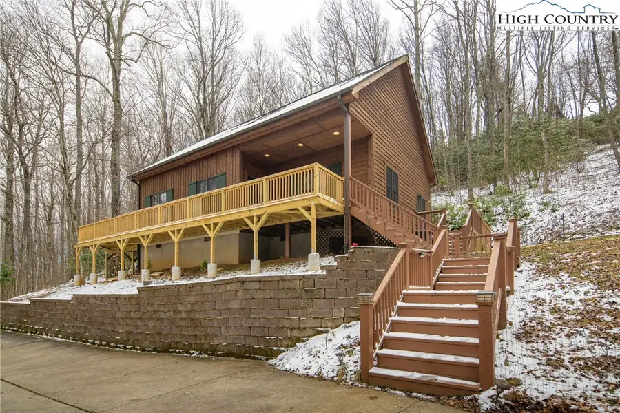 150 19th Hole Drive, West Jefferson, NC 28694 - #2