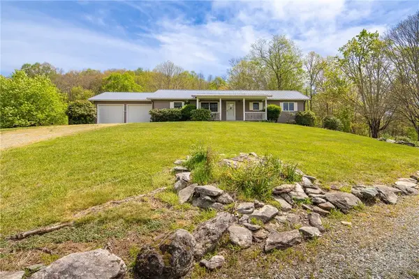 762 George Eggers Road, Banner Elk, NC 28604
