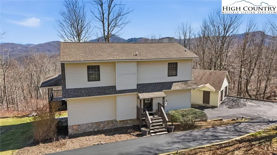 323 Sugar Tree Lane, Sugar Mountain, NC 28604 - #2