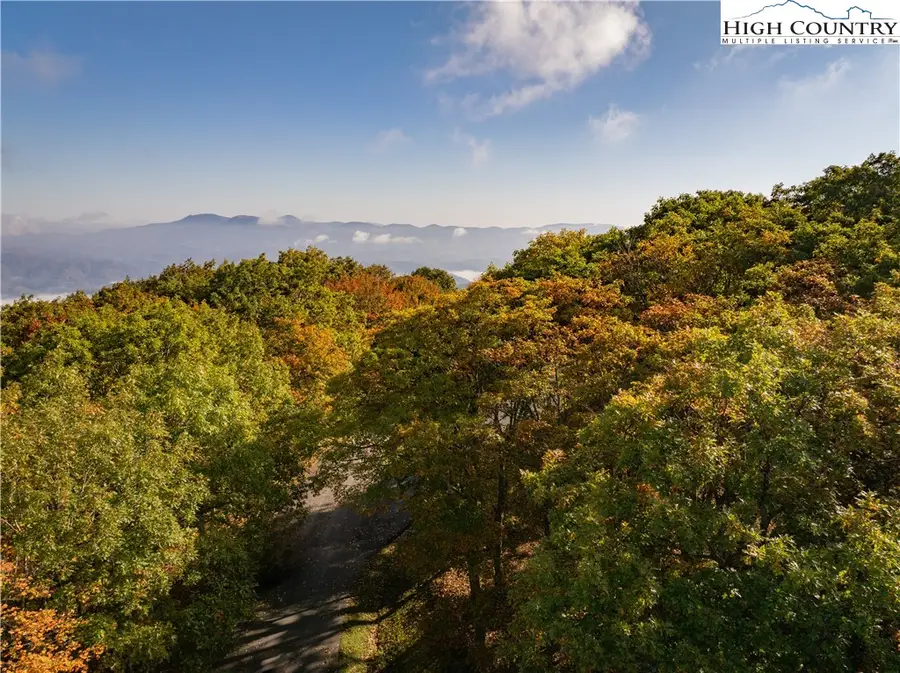 663 Rocky Parkway, Banner Elk, NC 28607 - #2