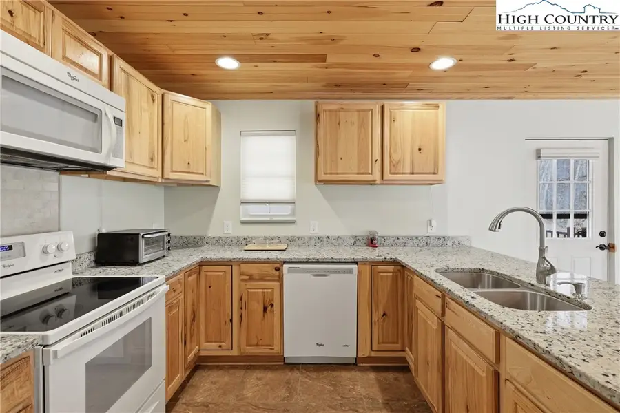 424 Mckinley Ridge Road, Lansing, NC 28643 - #3