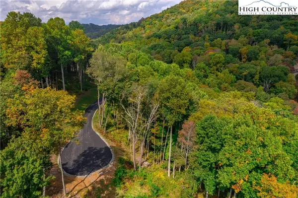 C-119 Mossy Bark Trail, Banner Elk, NC 28604